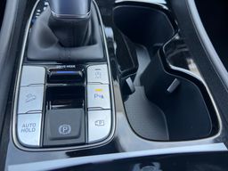 Notranja slika - Hyundai Tucson - 1,6 T-GDI STYLE / MHEV, 18'', Winter, Radar, LED - 8 - Predogledna slika