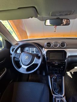 Notranja slika - Suzuki Vitara - AllGrip 1,6 Premium - 5 - Predogledna slika