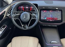 Zunanja slika - Mercedes-Benz E-Razred - 220d-AUT-AVANTGARDE-DISTRONIC-NAVI-LED-PREMIUM - 10 - Predogledna slika