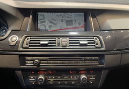 Zunanja slika - BMW Serija 5 - Touring: 520d-HEADUP-VIRTUAL-LANE-NAVI-RADAR-KAMERA-LED- - 9 - Predogledna slika