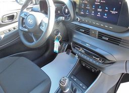 Zunanja slika - Hyundai Bayon - 1.0 T-GDI 90 COMFORT°AVT.KLIMA°WINTER°RG°ZALOGA - 10 - Predogledna slika