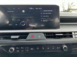 Zunanja slika - KIA Stonic - 1.0 T-GDi LX Life DCT - 11 - Predogledna slika