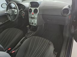 Zunanja slika - Opel Corsa - 1.2-SLOV.POREKLO-1 LETO GARANCIJE-KOT NOVA-5 VRAT - 6 - Predogledna slika