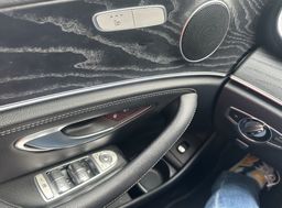 Zunanja slika - Mercedes-Benz E-Razred - E 220 d T AMG Line Avt.USNJE.KAMERA.LED.NAVI.KLJUK - 5 - Predogledna slika