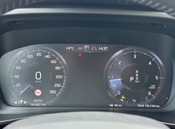 Zunanja slika - Volvo XC40 - D4 A AWD - 18 - Predogledna slika