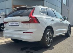 Zunanja slika - Volvo XC60 - B4P Momentum PRO AT FWD KAMERA-GRETJE.SED.-DAB+ - 3 - Predogledna slika