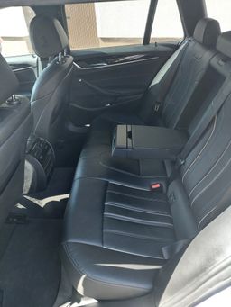 Notranja slika - BMW Serija 5 - 518d Touring Avt. - 12 - Predogledna slika