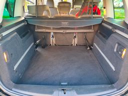 Notranja slika - VW Sharan - 2,0 TDI BlueMotion Technology Highline DSG - 9 - Predogledna slika