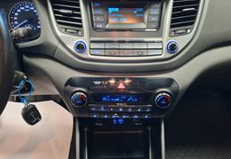 Zunanja slika - Hyundai Tucson - 4WD 2.0 CRDi Style-SLO-ODLIČEN- - 13 - Predogledna slika