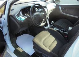 Zunanja slika - KIA Ceed - SW Benc. 1.6 GDi LX Champion - 8 - Predogledna slika