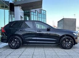Zunanja slika - Volvo XC60 - B5  P  AWD Ultra Black Edition... - 4 - Predogledna slika