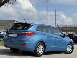 Zunanja slika - Hyundai i30 Wagon - 1.4 CVVT STYLE 1.LASTNICA SLO NAKUP NA OBROKE - 7 - Predogledna slika