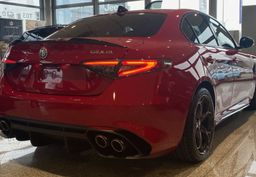 Zunanja slika - Alfa Romeo Giulia - 2.9 Turbo 520hp AT8 Quadrifoglio - 8 - Predogledna slika