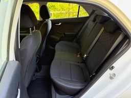 Notranja slika - KIA Rio - 1,25 CVVT EX City - 10 - Predogledna slika