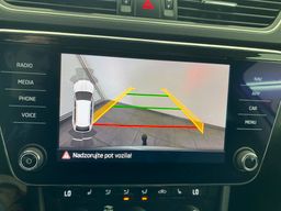 Notranja slika - Škoda Superb - 2.0 TDI Style 110 kW.NEMŠKA+4ALU.NAVI.LED.KLJUKA - 16 - Predogledna slika