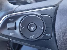 Notranja slika - Opel Combo - XL 1.5 HDI 96KW - VLEČNA KLJUKA - ODLIČEN - 17 - Predogledna slika