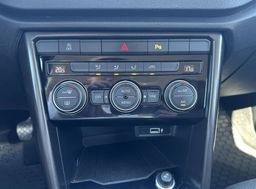 Zunanja slika - VW T-Roc - 1.0 TSI BMT Style - 19 - Predogledna slika