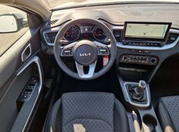 Zunanja slika - KIA Ceed - SW 1.5 T-GDi LX Champion + - 6 - Predogledna slika