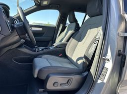 Zunanja slika - Volvo XC40 - B3P Plus Dark Avt. - 10 - Predogledna slika