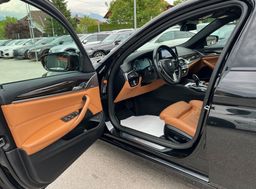 Zunanja slika - BMW Serija 5 - : 520d AUT. SPORTLiNE FULL LED HEADuP ŠIBEDAH ALU20 - 12 - Predogledna slika