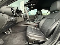 Zunanja slika - Alfa Romeo Giulia - 2.0 Turbo 280 Q4 Ti  - AVTOMATIK - SAMO 18.000KM - 11 - Predogledna slika