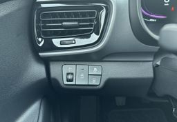 Zunanja slika - KIA Stonic - 1.2 DPI LX Urban+ M T - 19 - Predogledna slika