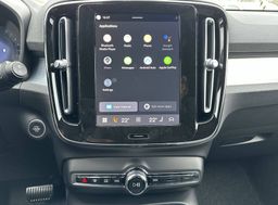 Zunanja slika - Volvo XC40 - B3 P Core AT DCT... - 16 - Predogledna slika