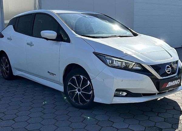Predogledna slika - Nissan Leaf Tekna 40kW-ACC-PDC-360-LANE-BOSE-KEYLES-SLO-2.LAST