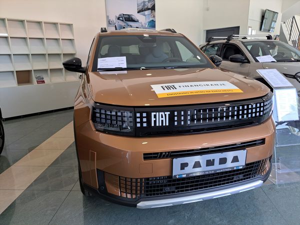 Predogledna slika - Fiat Grande Panda