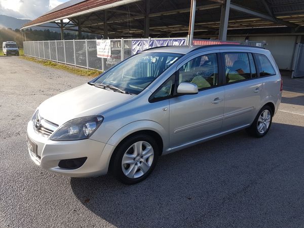 Predogledna slika - Opel Zafira Family 1,7 CDTI