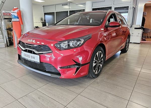 Predogledna slika - KIA Ceed SW 1.5 T-GDi LX Champion+ ISG. M T 103 kW+ZIMSKE GUME