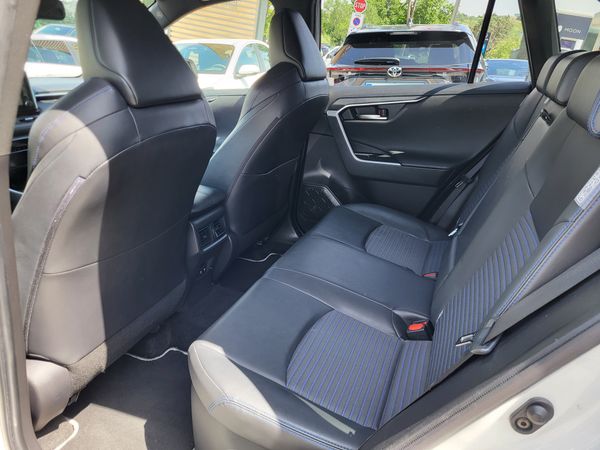 Predogledna slika - Toyota RAV4 2.5 HEV Style Tech