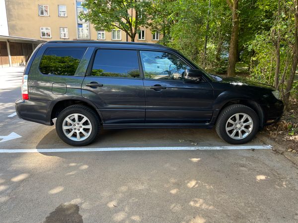 Predogledna slika - Subaru Forester 2,0 CL AWD
