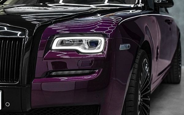 Predogledna slika - Rolls-Royce Ghost VIJOLICE VIJOLICE