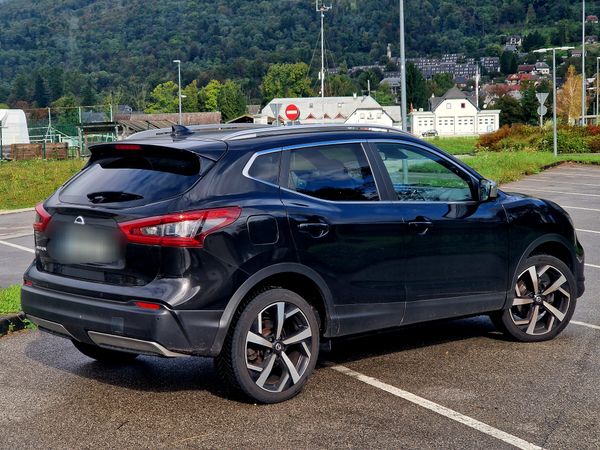 Predogledna slika - Nissan Qashqai 1,3 DIG-T 140 Tekna