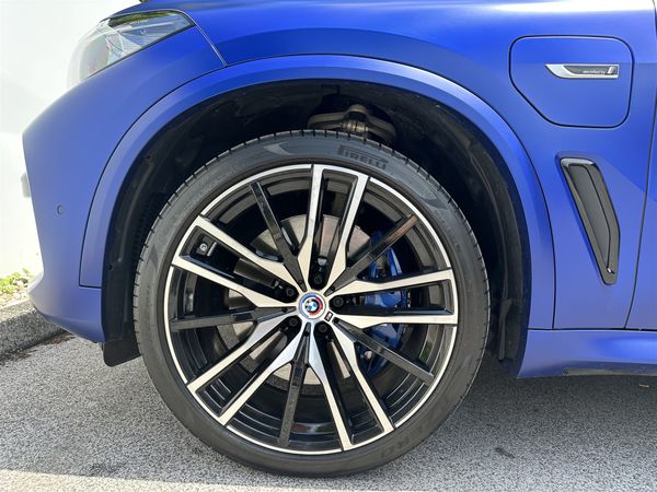 Predogledna slika - BMW X5 xDrive45e