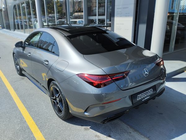 Predogledna slika - Mercedes-Benz CLA-Razred