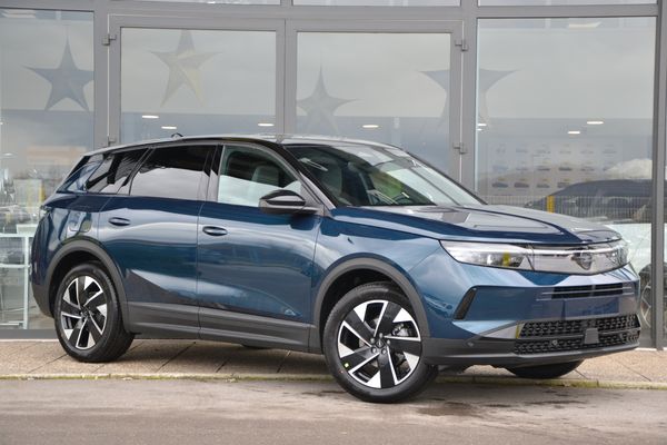 Predogledna slika - Opel 1.2 MHEV 107KW TURBO GS DCT