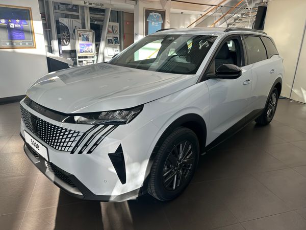 Predogledna slika - Peugeot 5008 ALLURE HIBRID 145 e-DCT