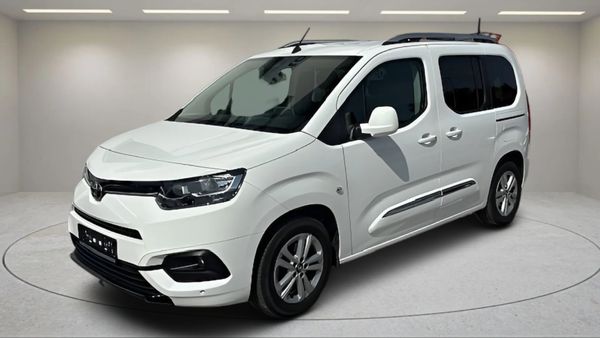 Predogledna slika - Toyota PROACE CITY VERSO 1.2 P S S Family 81kW - SLO.VOZILO 43.389km -