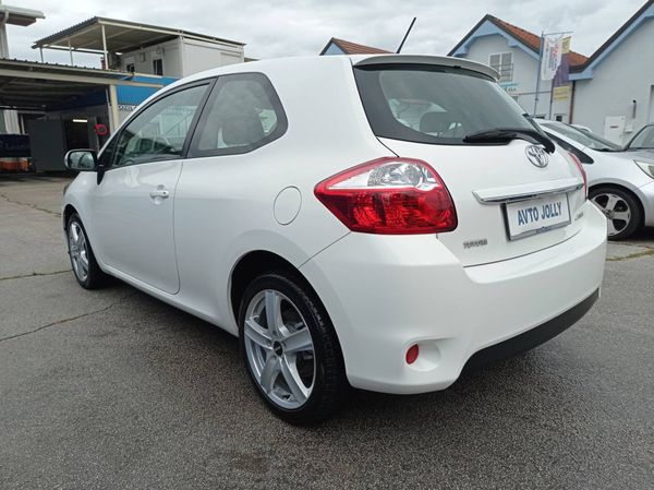 Predogledna slika - Toyota Auris