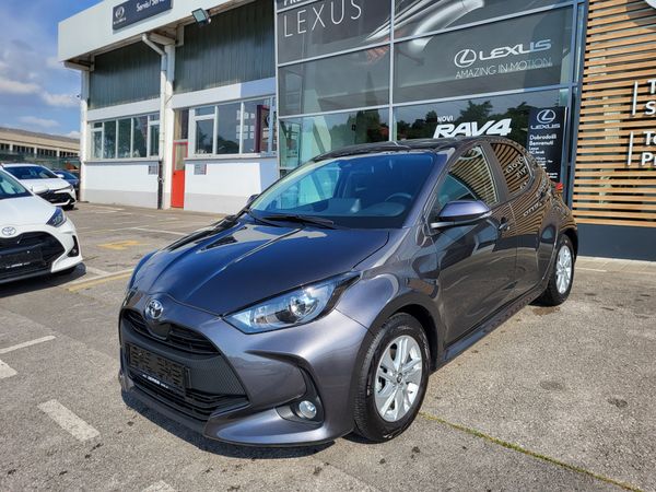 Predogledna slika - Toyota Yaris 1.5 Sol