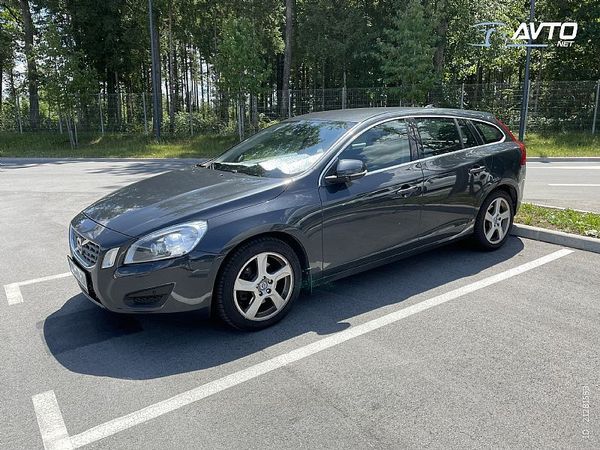 Predogledna slika - Volvo V60 D3 Momentum