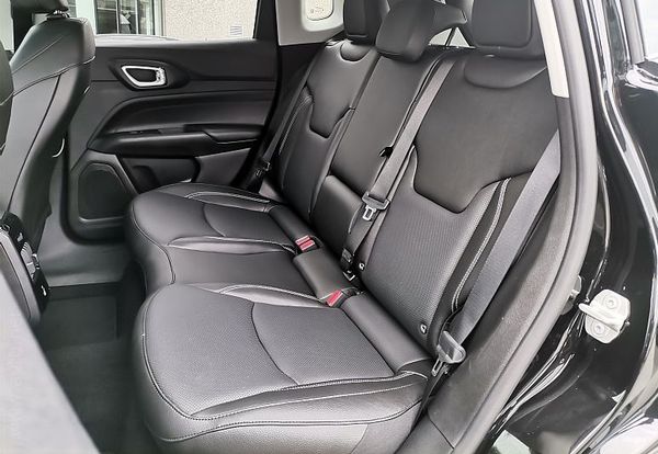 Predogledna slika - Jeep Compass 1.5 T4 DCT7 e-Hybrid  S