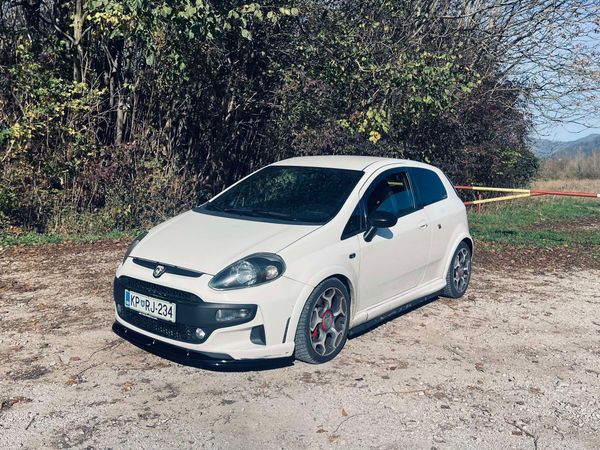 Predogledna slika - Fiat Abarth Punto Evo