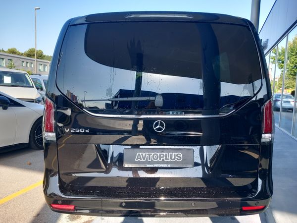 Predogledna slika - Mercedes-Benz V-Razred