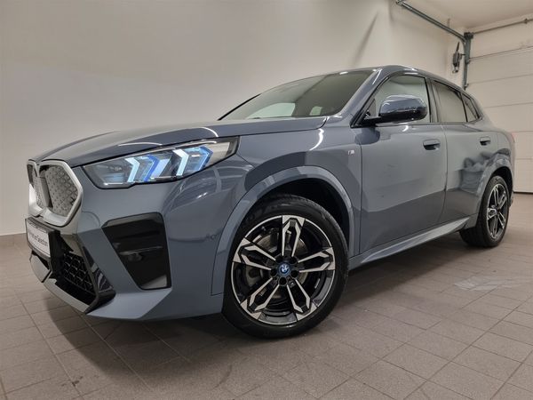 Predogledna slika - BMW IX2 XDRIVE30
