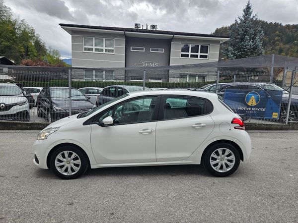 Predogledna slika - Peugeot 208
