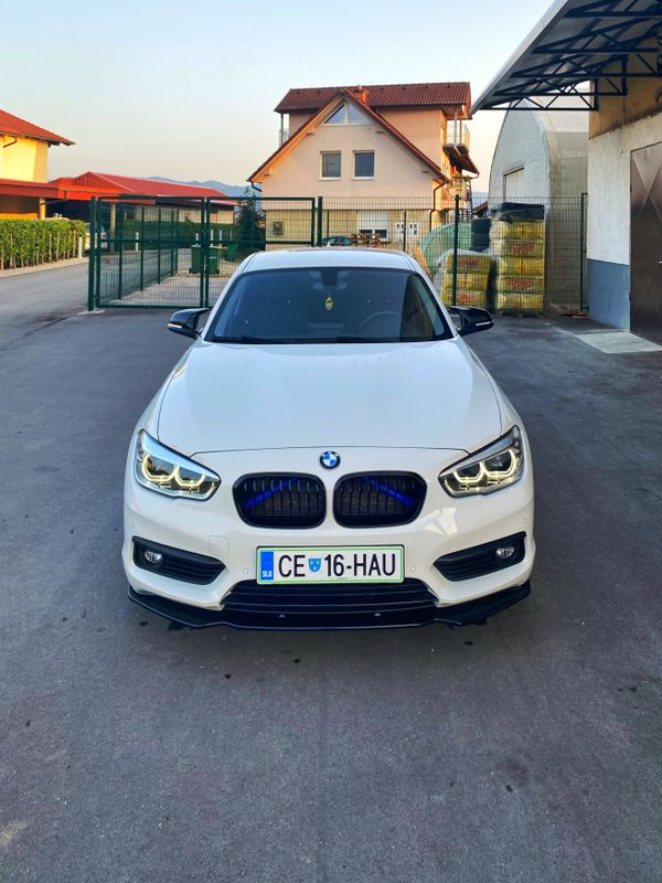 Predogledna slika - BMW 118i Sport Line