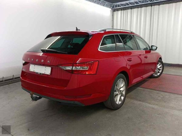 Predogledna slika - Škoda Superb